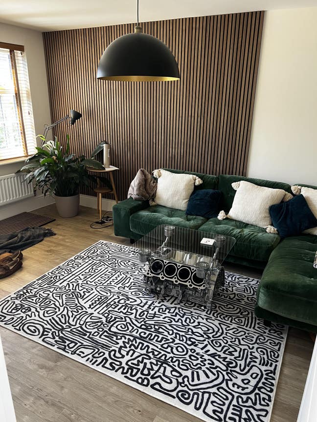 Double Room Available - Furnished Main Photo