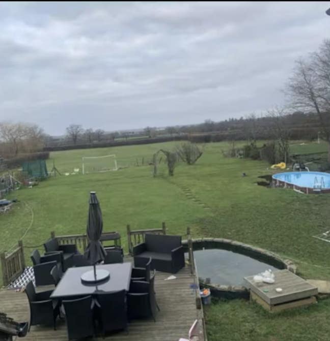 Country house with room to let.  Main Photo