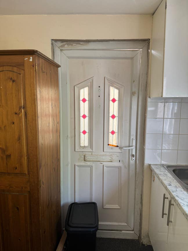 Studio flat available in Colindale  Main Photo