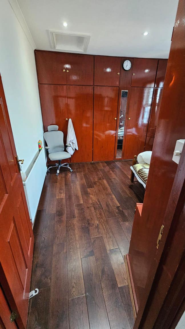Double room available  in lovely Barnes Main Photo