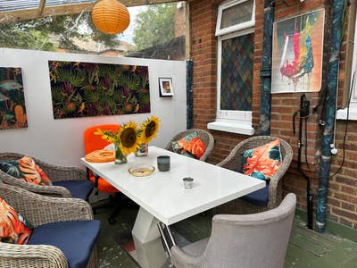 Organized and Quiet House 3 Min Train Station Main Photo