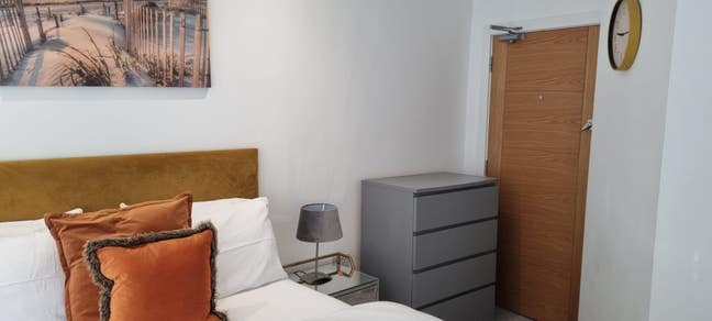 ✨ Ensuite Double Room– 3 Mins to Southbourne Beach Main Photo