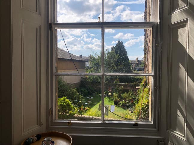 Double room in Large 4 Bedroom Flat  Main Photo