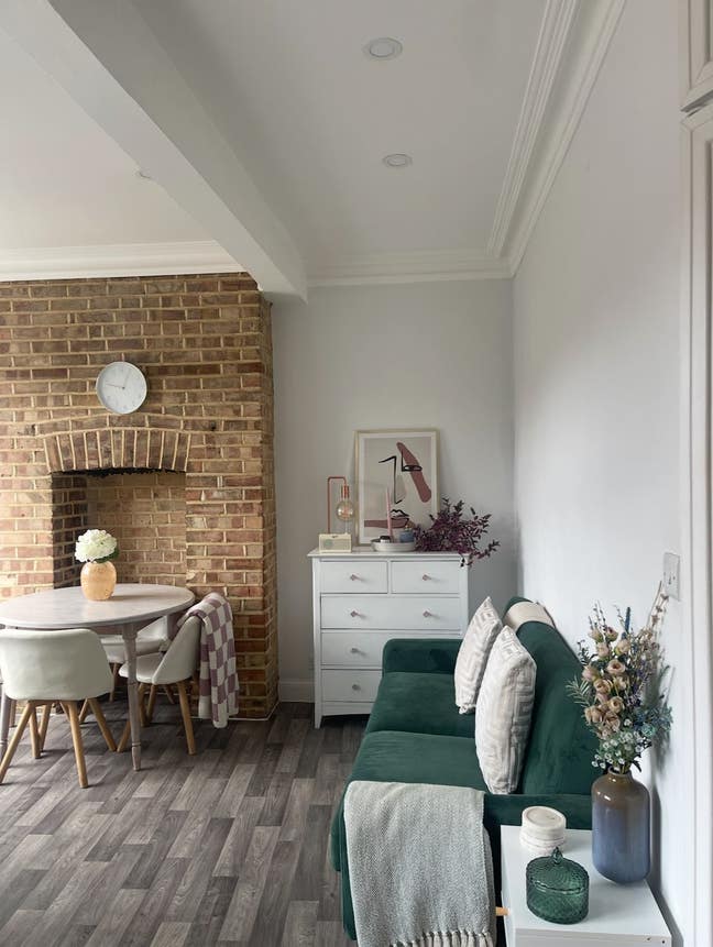 Small Double Bedroom Muswell Hill Main Photo