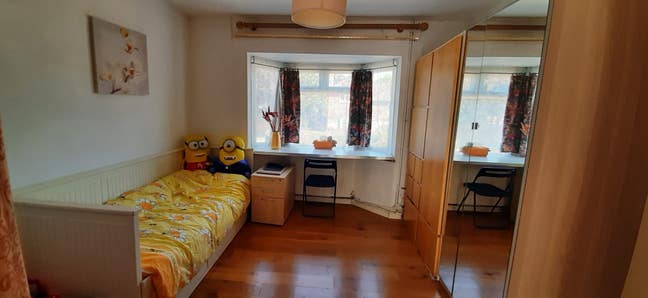 Bedroom & Separate Study – £650 Total Main Photo