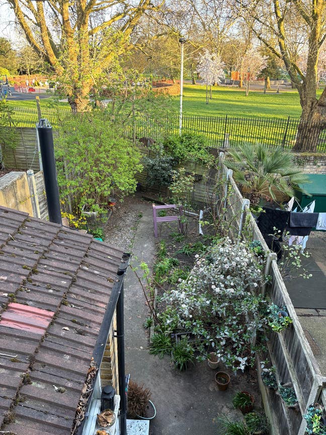 Double Room to let in Stratford (zone 2/furnished  Main Photo