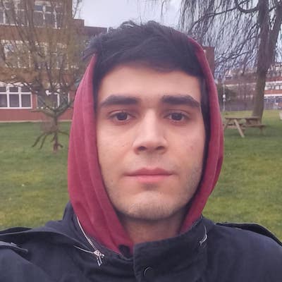 25 year old Male seeks a double room Main Photo