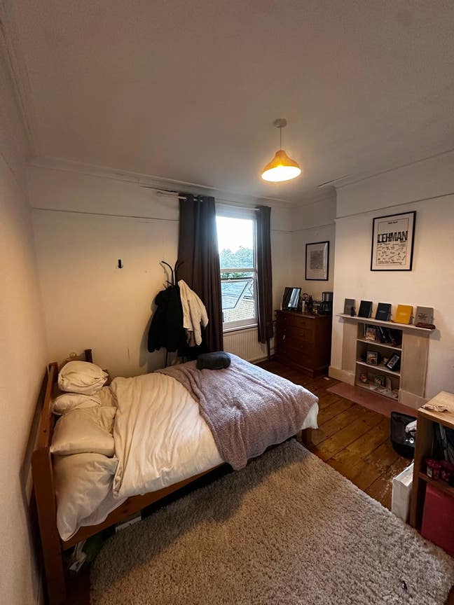Spacious double room in Clapham/Earlsfield Main Photo