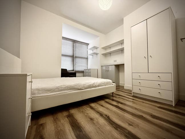 Victoria Road En Suite Room To Let Main Photo
