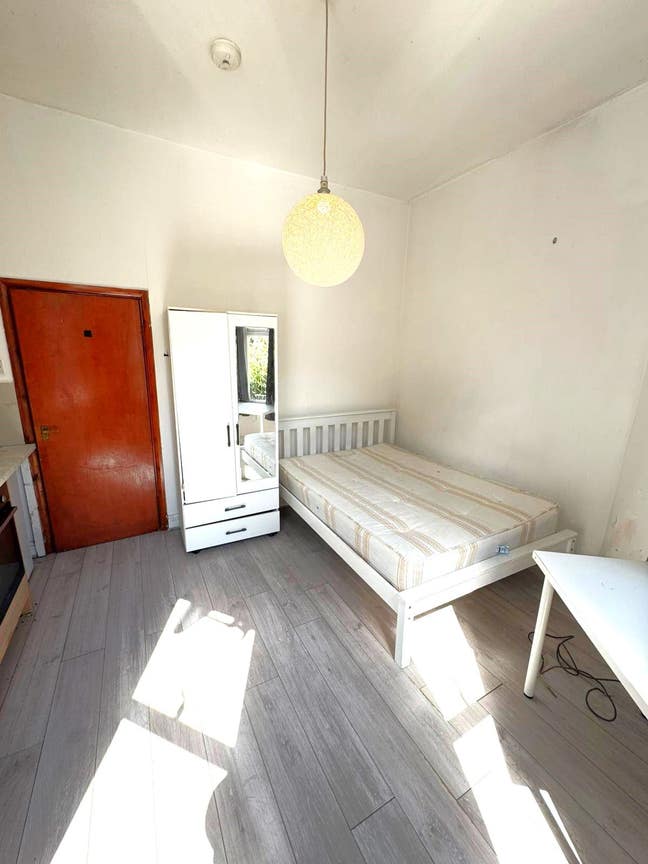Modern Studio for Rent in Vibrant Finsbury Park Main Photo