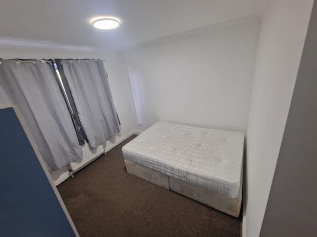 🛏️ Double Room  to Let in - Willesden Green  Main Photo