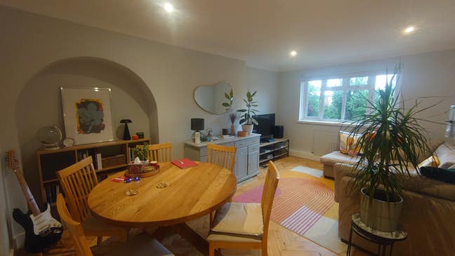  Double Room in Friendly 2-Bed Flat Main Photo