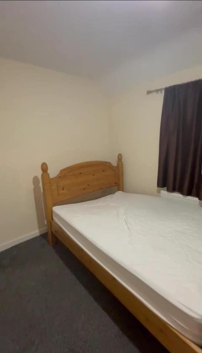 Double Room in shared house - RM9 5UL Main Photo
