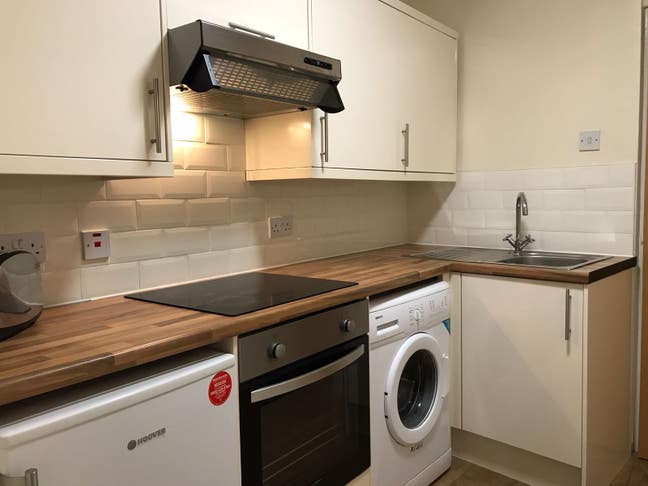 Beautiful one-bedroom apartment with bill included Main Photo