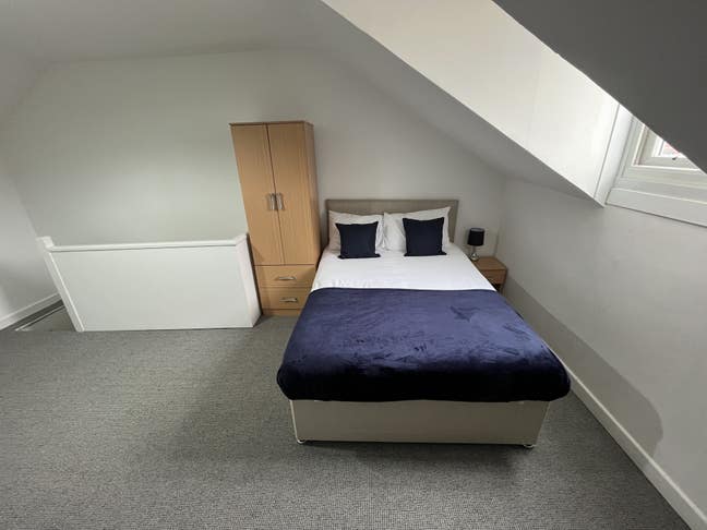 Furnished Ensuite Room in Shirebrook.  Main Photo