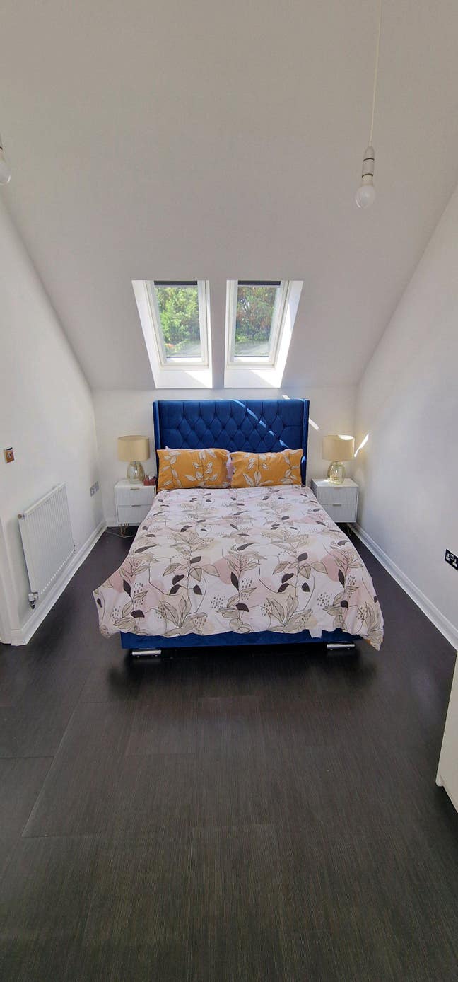 Room in Swinton  (Moorside) Main Photo