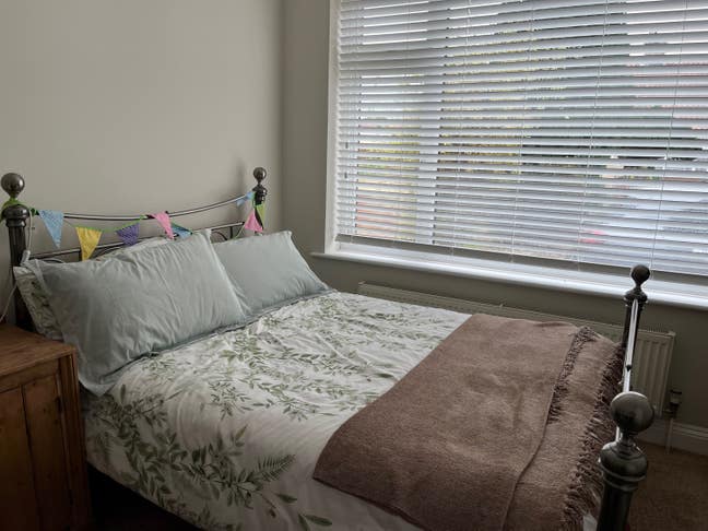 Room to rent Main Photo