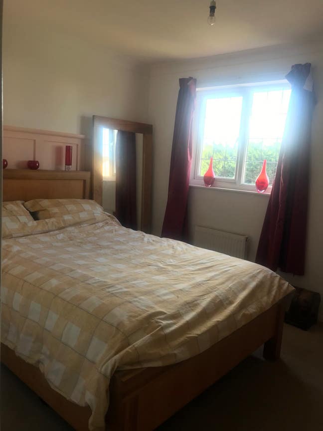 A pleasant double room in Wickford Main Photo