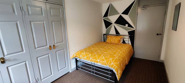 🏠 Spacious & modern,2 bed flat-refurbished! Main Photo