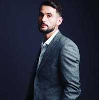 Professional Male seeks a single or double room Main Photo