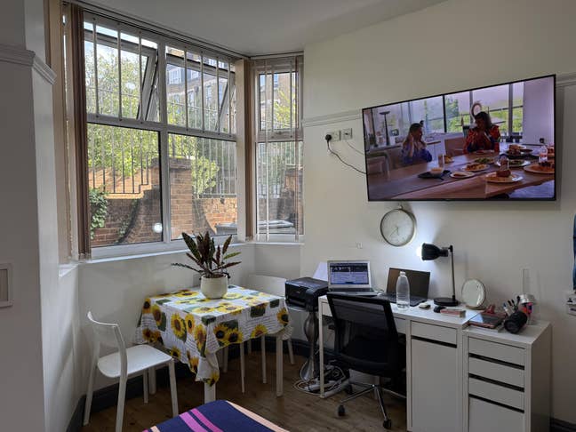 Studio flat to let for 3 months Main Photo