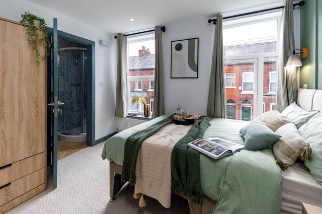 Premium New Rooms | Stockport | Bills Included!  Main Photo