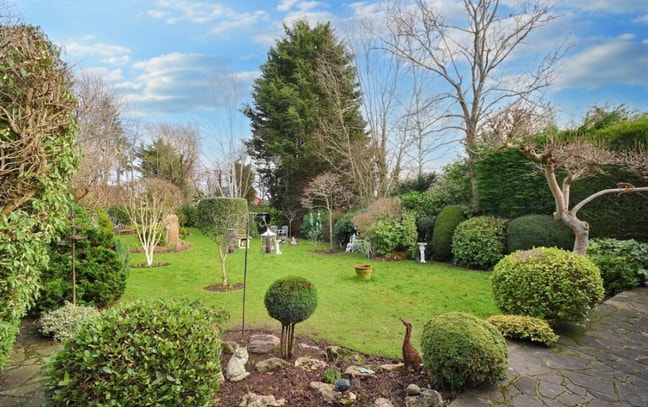 3 Bedroom House In Romford Main Photo