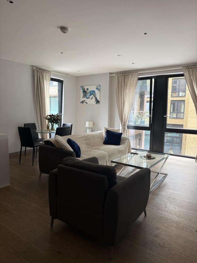 2 Bedroom apartment ( both double rooms)  Main Photo