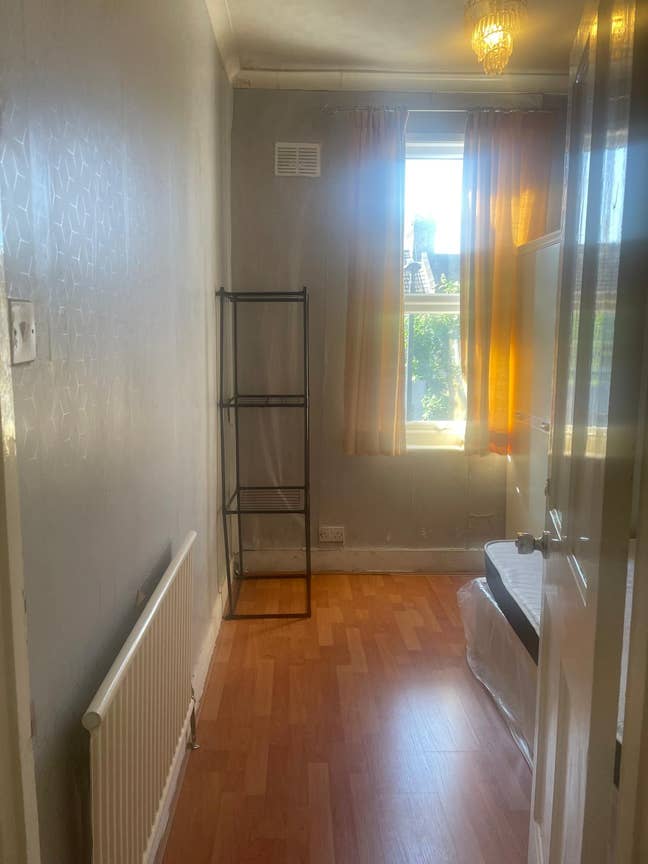 Single room Main Photo