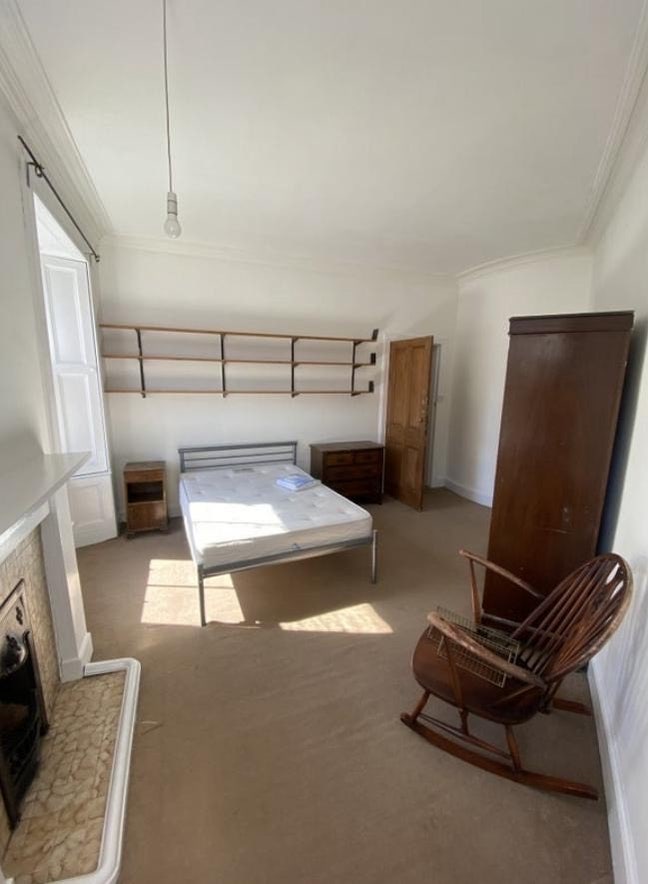 Room Available in Spacious 2 Bedroom Flat Main Photo