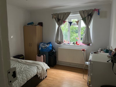 Spacious Double Room in Borough Zone 1 Main Photo