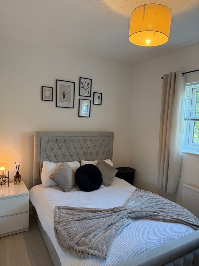 Modern Furnished Double Room – Ready to Move In!✨ Main Photo