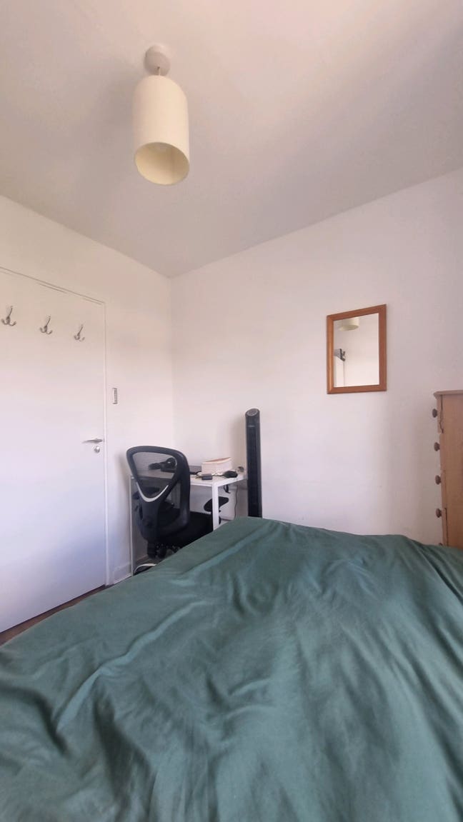 1 bed available Shepards Bush Main Photo