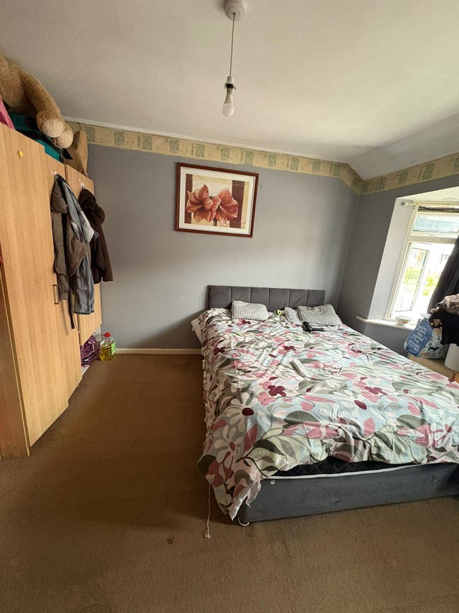 Double Room Available  Main Photo