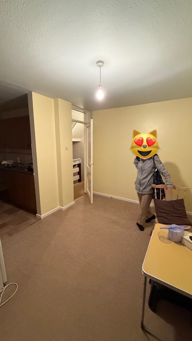 Ultra Spacious Town House in Ifield Main Photo