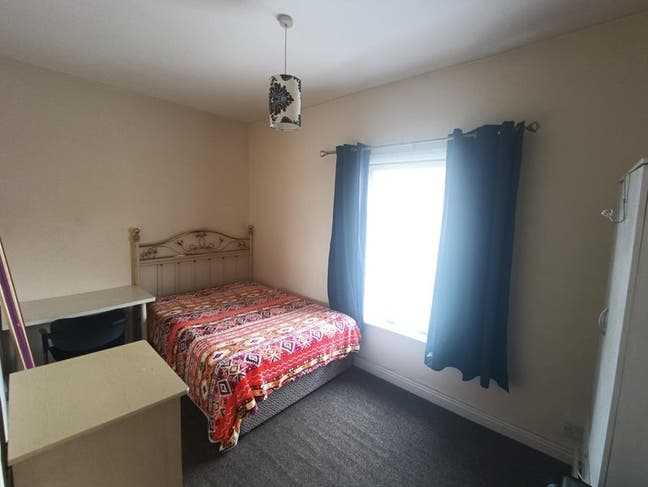 Short term let, Lovely Double good location Main Photo