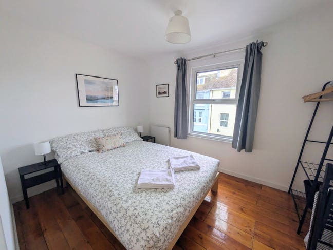 2 Double Rooms to Rent – Folkestone
 Main Photo