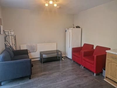Supported Accommodation- Rednal No Service Chg Main Photo