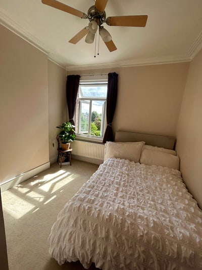 Double Room for 3-4 month Sublet in North London Main Photo
