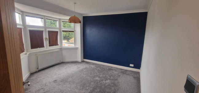 One double bedroom available Main Photo