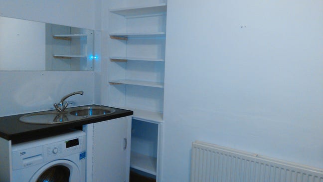 Spacious studio Main Photo