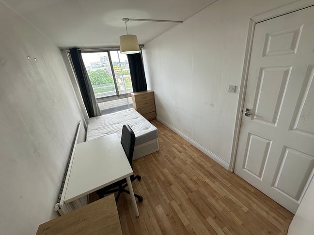 2 rooms in 5bed, 2 baths, Notting Hill W11 Main Photo