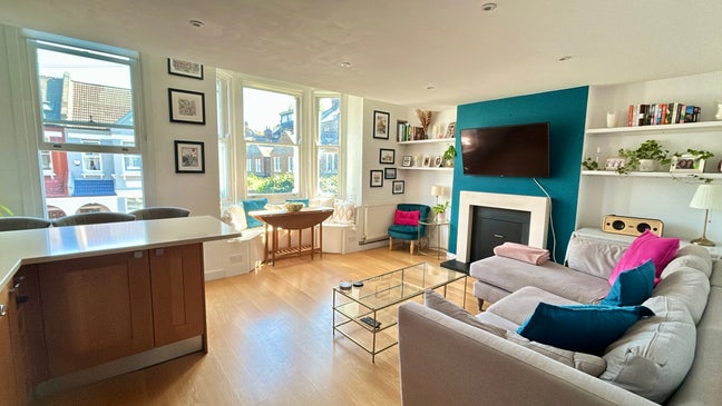 Large Double Room available early Sept in Clapham Main Photo