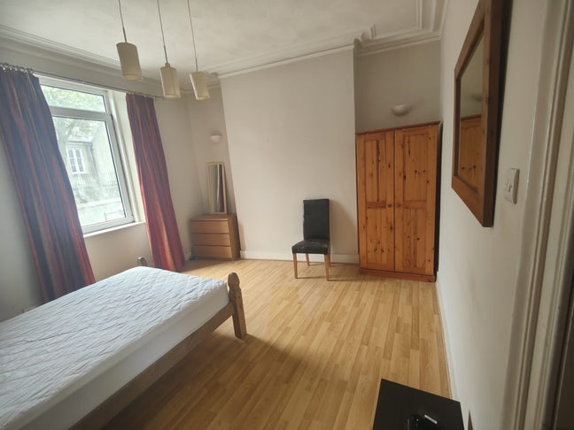 3 double bed city centre flat Main Photo