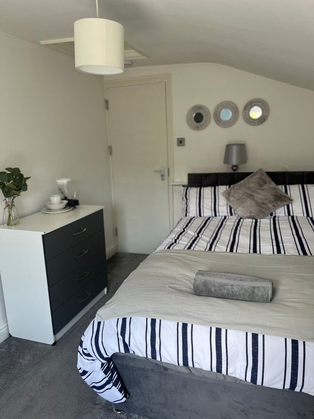 Luxury Rooms-Gillingham-Near Medway Hospital Main Photo