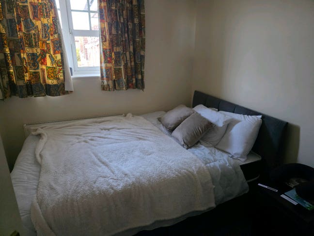 1 bed room  Main Photo