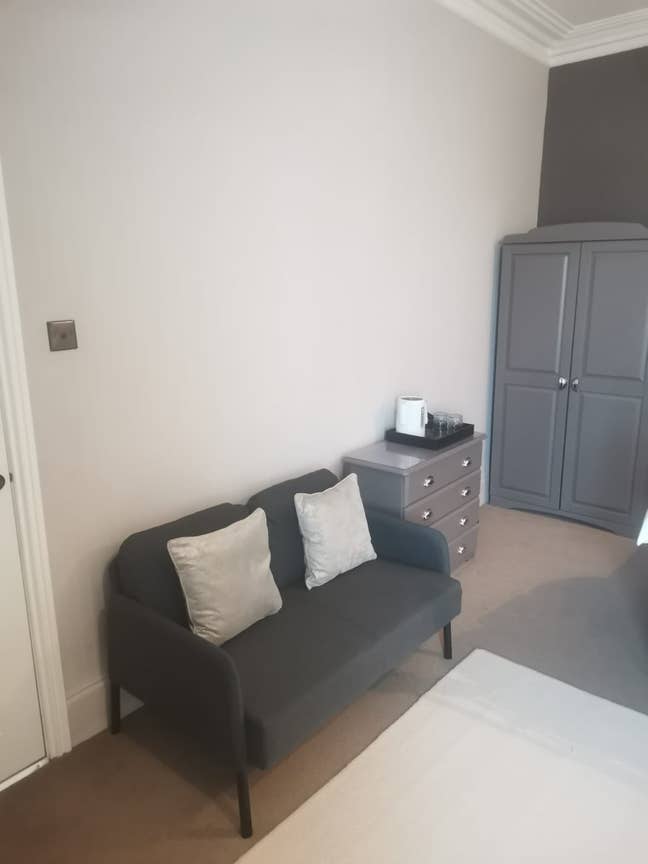 Modern Studio Apartment to Rent  Main Photo