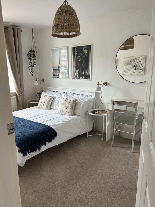 Double room ensuite in the beautiful Mobberley  Main Photo