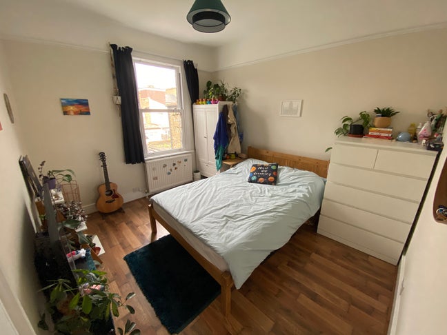 Bright & Spacious Double Room in Turnpike Lane Main Photo