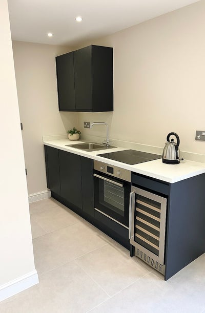 Stylish Bedrooms with Ensuites and Kitchens  Main Photo